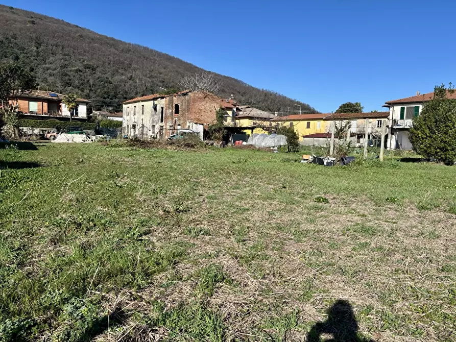 Immagine 6 di Rustico / casale in vendita  a Ameglia