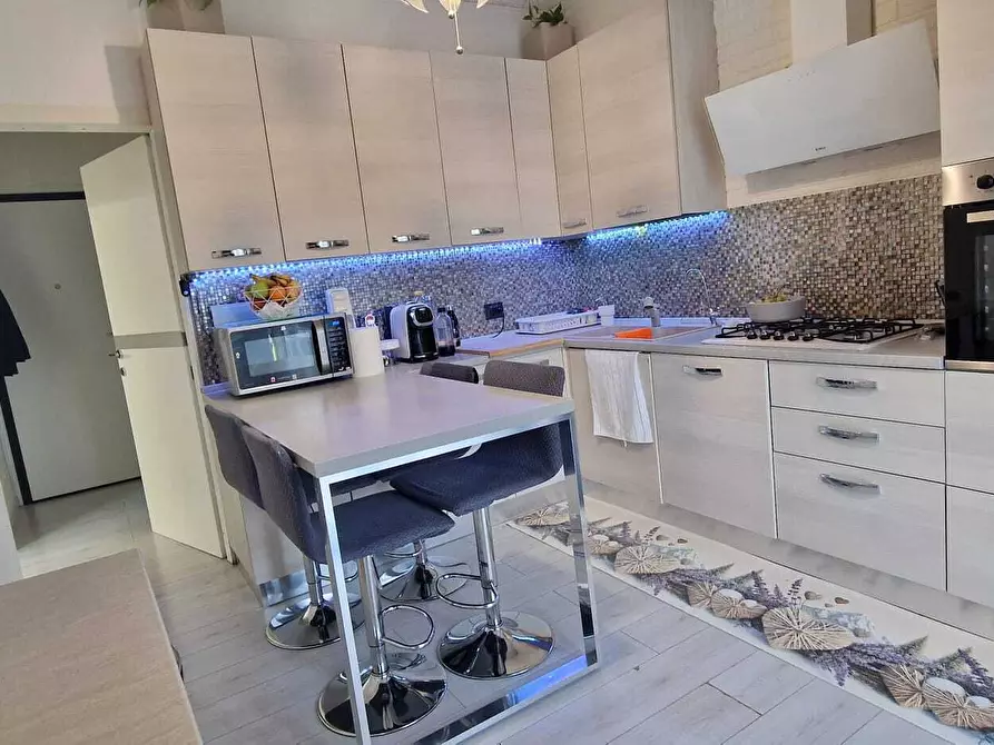 Immagine 7 di Appartamento in vendita  a Ameglia