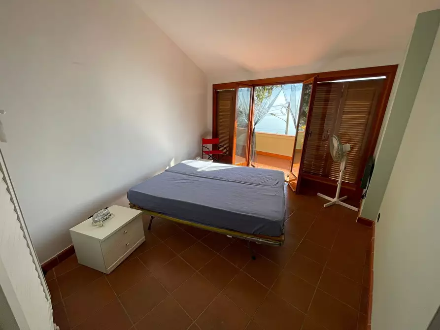 Immagine 14 di Trilocale in vendita  in Strada Punta Bianca 2 a Ameglia