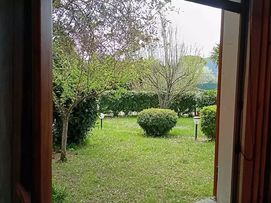 Immagine 25 di Casa semindipendente in vendita  a Ameglia