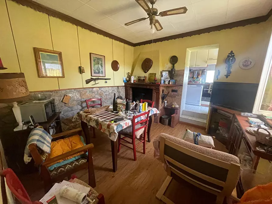 Immagine 6 di Casa indipendente in vendita  a Ameglia