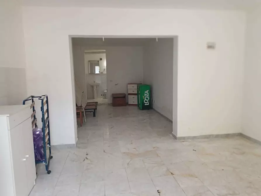 Immagine 16 di Bilocale in vendita  a Ameglia