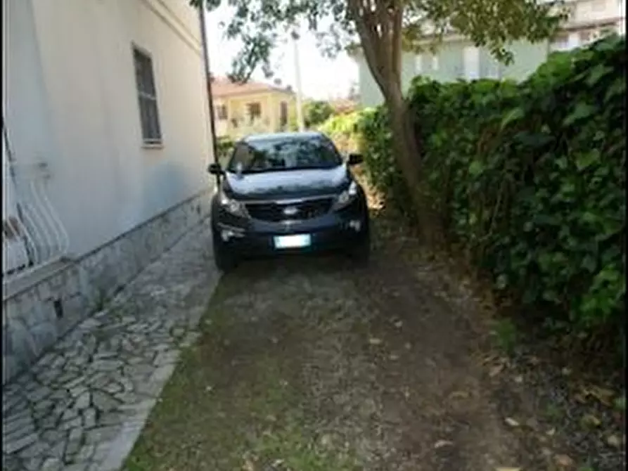 Immagine 3 di Trilocale in vendita  a Ameglia