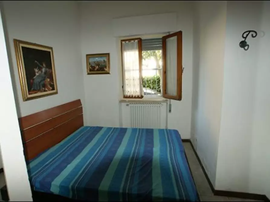 Immagine 7 di Trilocale in vendita  a Ameglia