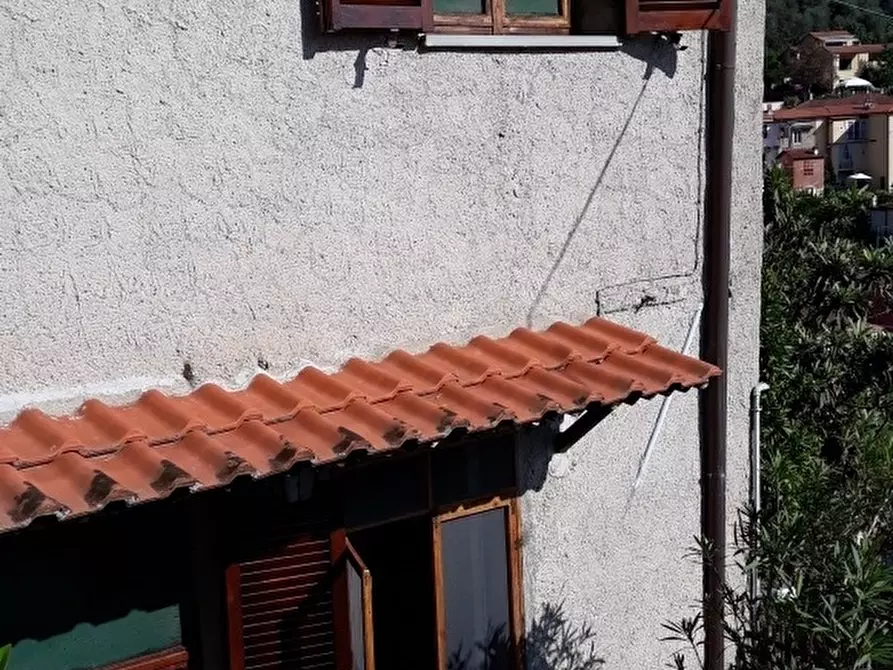 Immagine 5 di Casa indipendente in vendita  a Ameglia