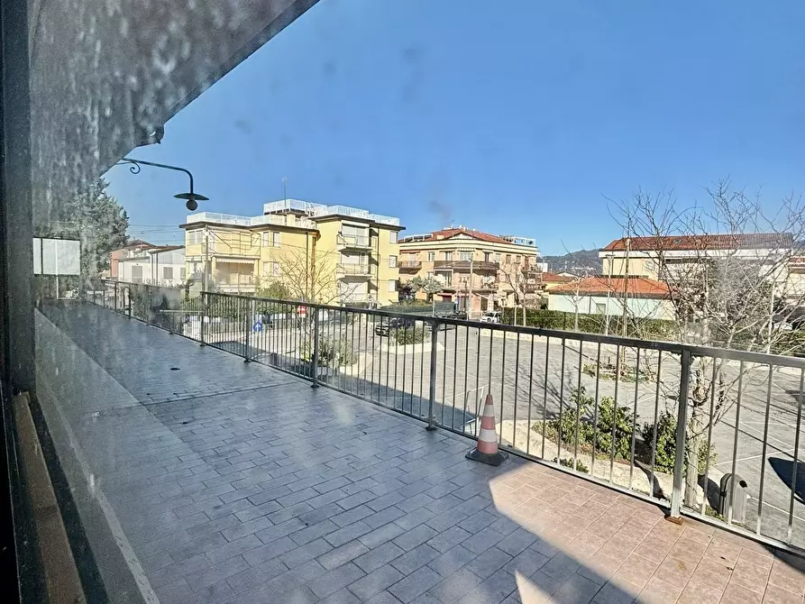 Immagine 11 di Bar / Ristorante in vendita  a Ameglia