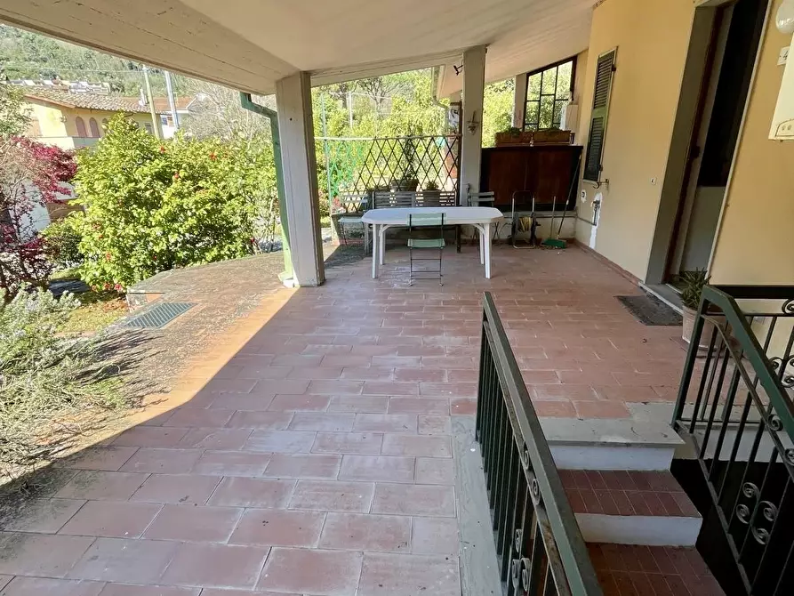 Immagine 2 di Casa semindipendente in vendita  a Ameglia