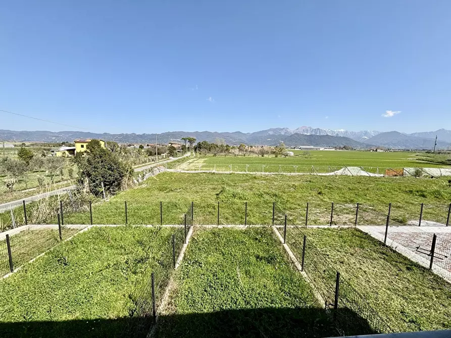 Immagine 9 di Casa semindipendente in vendita  a Ameglia