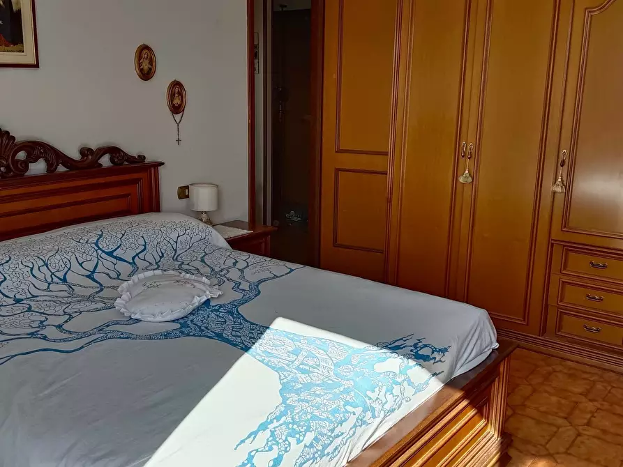 Immagine 11 di Pentalocale in vendita  a Fosdinovo