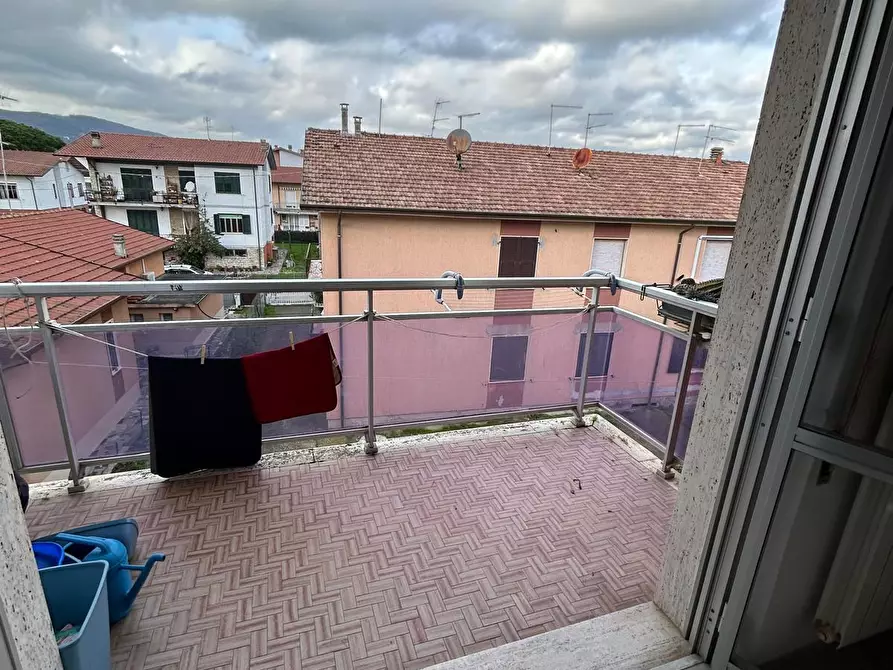 Immagine 14 di Trilocale in vendita  a Ameglia