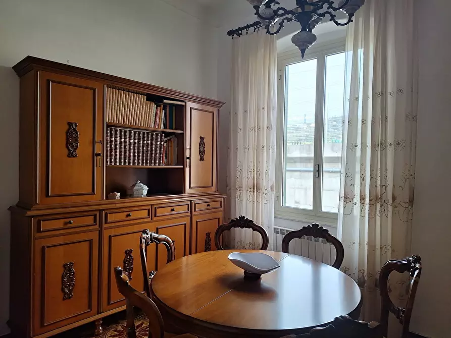 Immagine 3 di Appartamento in affitto  a La Spezia