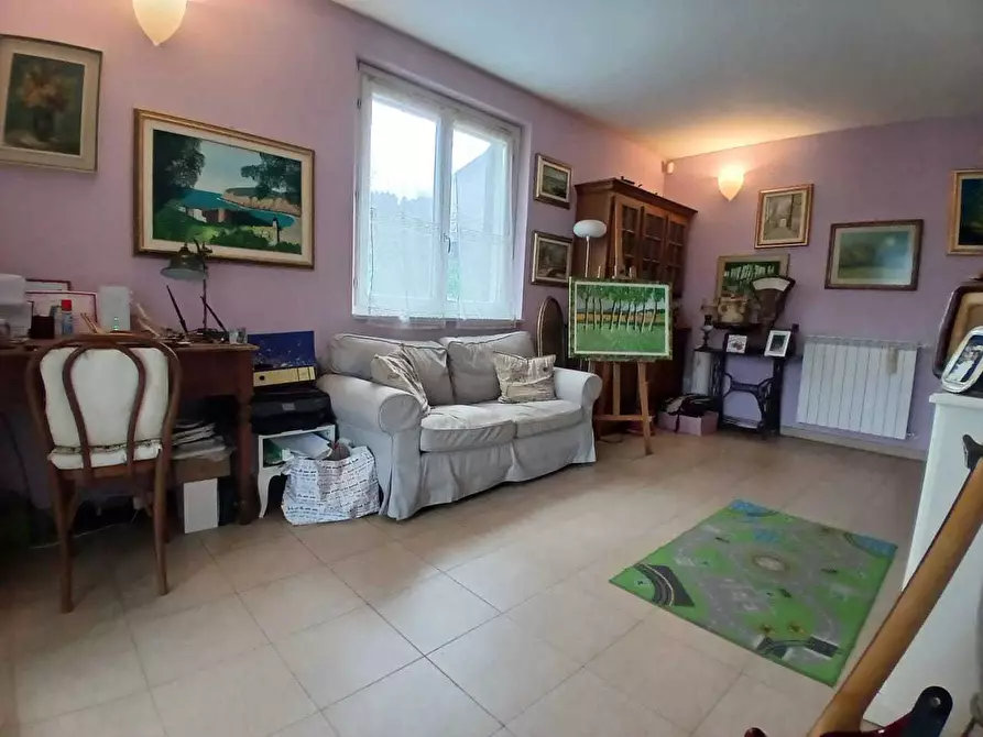 Immagine 1 di Casa semindipendente in vendita  in Via Valle 8 a Vezzano Ligure