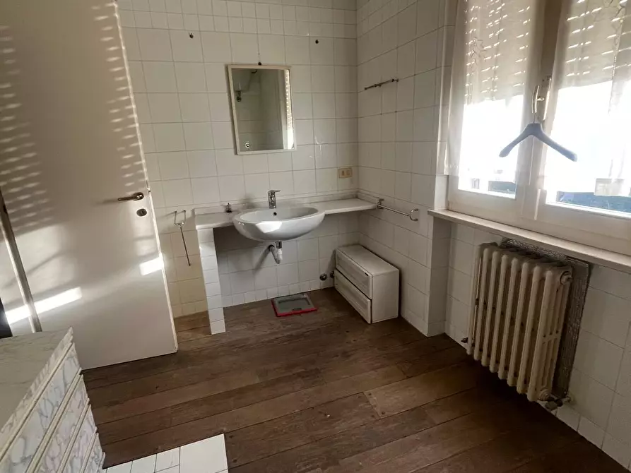 Immagine 15 di Casa indipendente in vendita  in Via Gioacchino Rossini 16 a Jesi