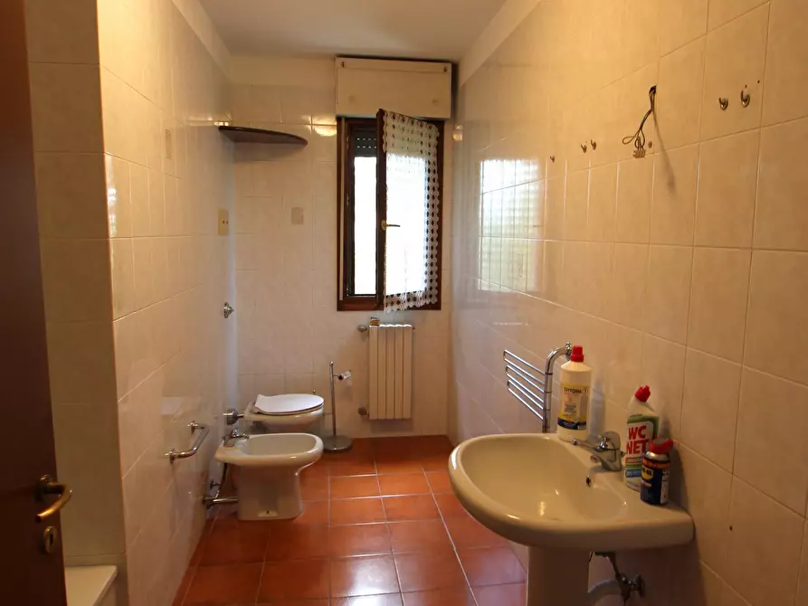 Immagine 19 di Appartamento in vendita  in Via Ugo la Malfa 15 a Valsamoggia