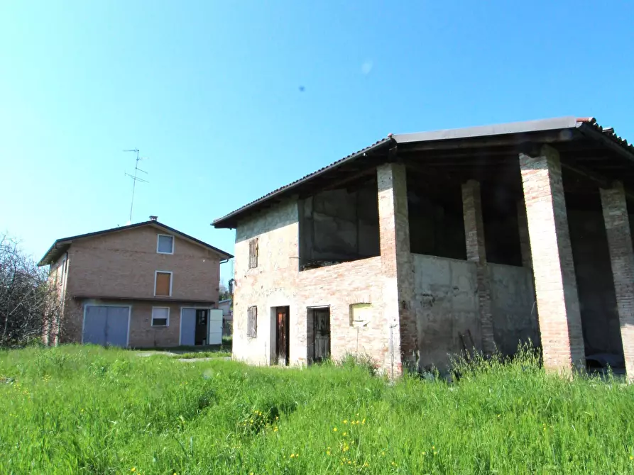 Immagine 58 di Porzione di casa in vendita  in Viale M. di Canossa a Valsamoggia