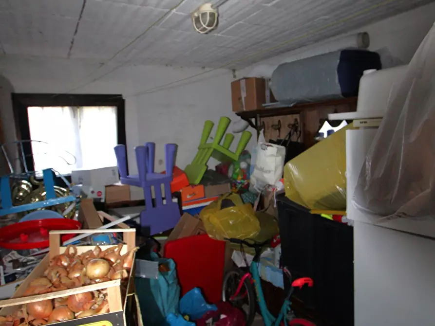 Immagine 15 di Appartamento in vendita  in Via A. Zanasi a Valsamoggia