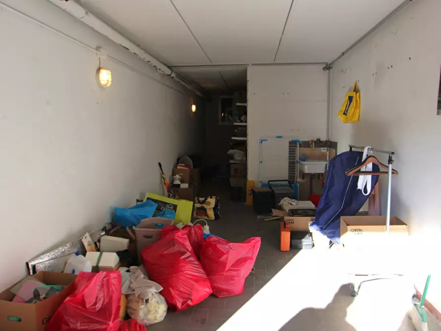 Immagine 16 di Appartamento in vendita  in Viale dell'Indipendenza a Valsamoggia