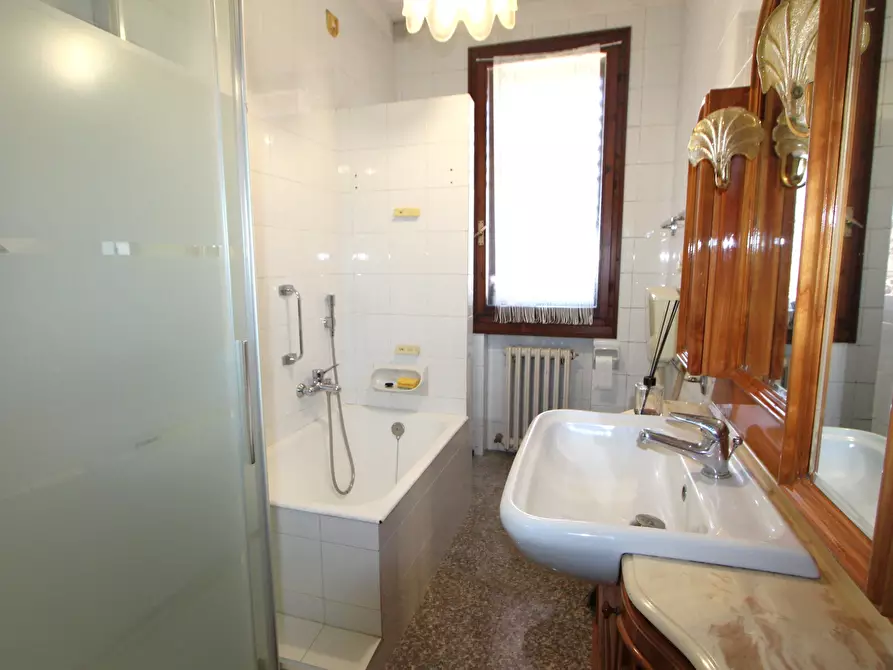 Immagine 22 di Appartamento in vendita  in Via zanasi a Valsamoggia