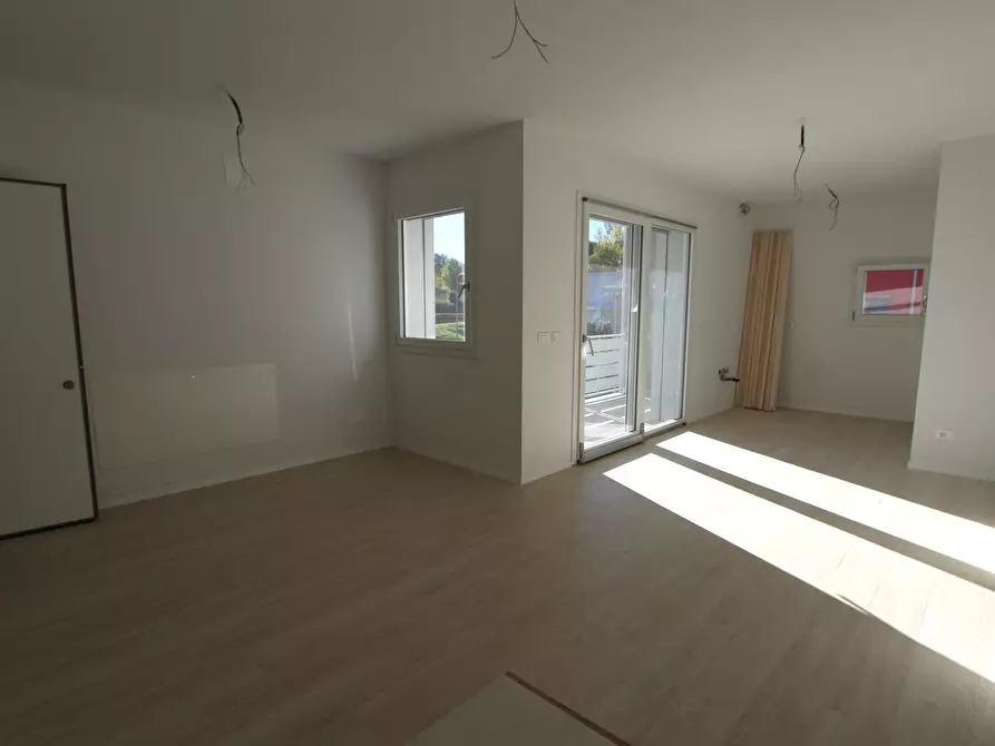 Immagine 5 di Appartamento in vendita  in Via dalla Chiesa Carlo Alberto a Valsamoggia