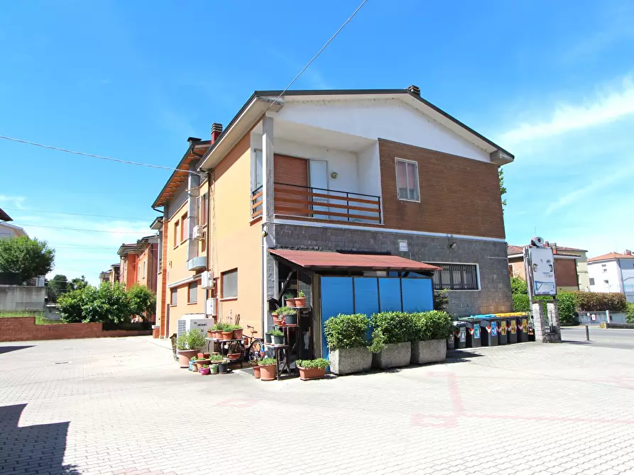 Immagine 25 di Casa indipendente in vendita  in Via Claudia 3961 a Savignano Sul Panaro