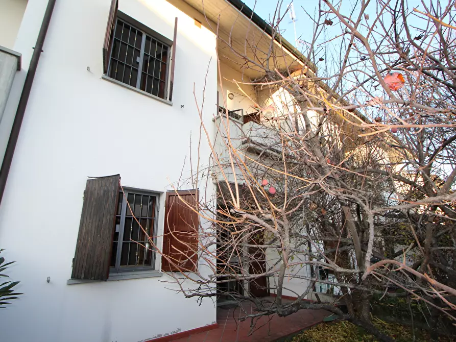 Immagine 22 di Villetta a schiera in vendita  in Via Pietro Nenni 26 a Valsamoggia