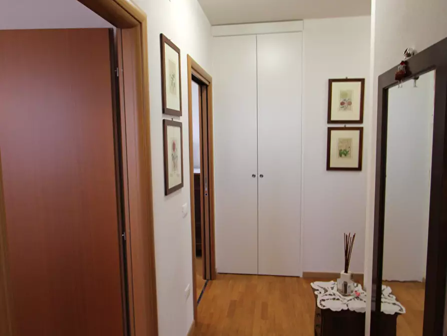 Immagine 21 di Appartamento in vendita  in Piazza Lorenzo D' Auria 3 a Valsamoggia