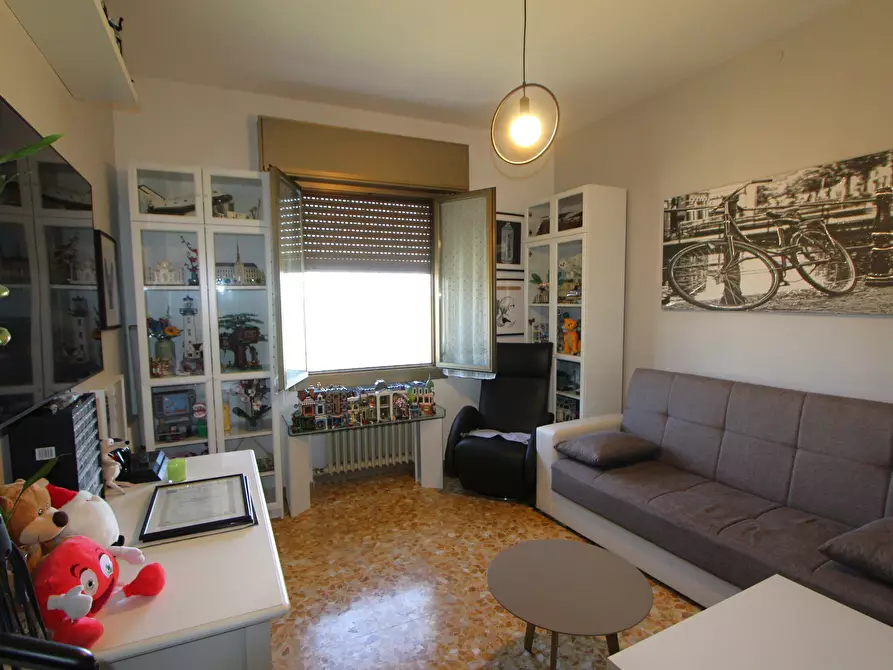 Immagine 12 di Appartamento in vendita  in Via Magazzino a Valsamoggia