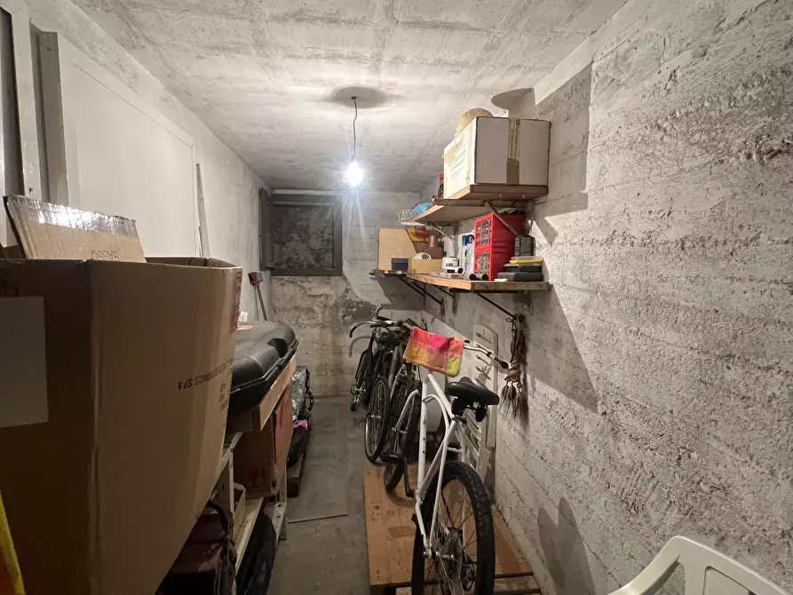 Immagine 35 di Appartamento in vendita  in Via G. Matteotti a Valsamoggia