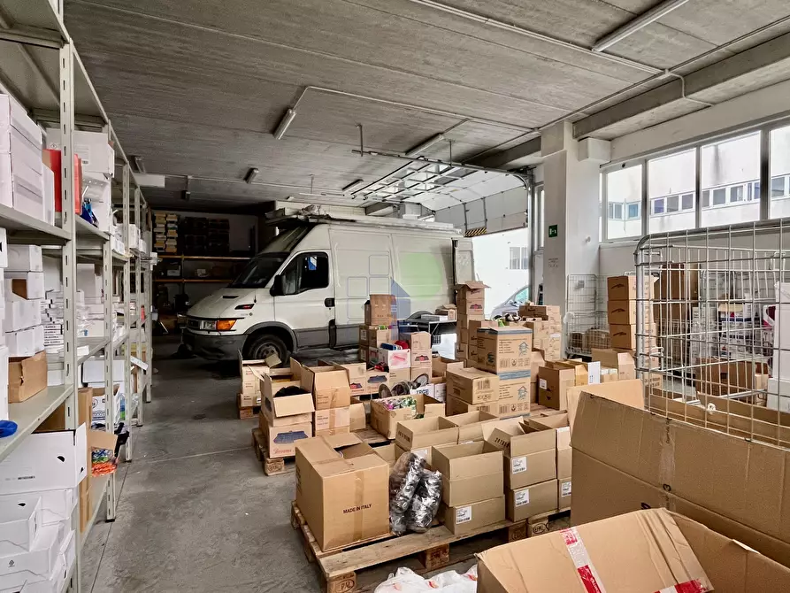 Immagine 4 di Capannone industriale in vendita  in Via degli Arrotini 12 a Livorno