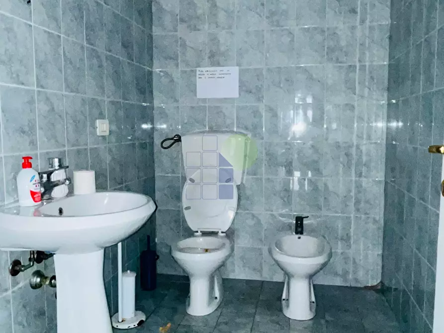 Immagine 20 di Attività artigianale in affitto  in Via Dell'Artigianato 43 a Livorno