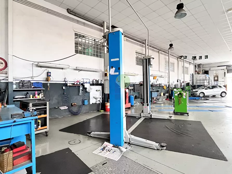 Immagine 9 di Capannone industriale in affitto  in Via Francesco Pera 88 a Livorno