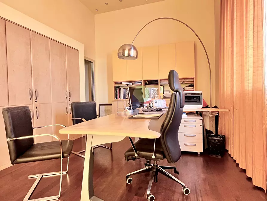 Immagine 21 di Ufficio in vendita  in Via Salvatore Orlando 3 a Livorno