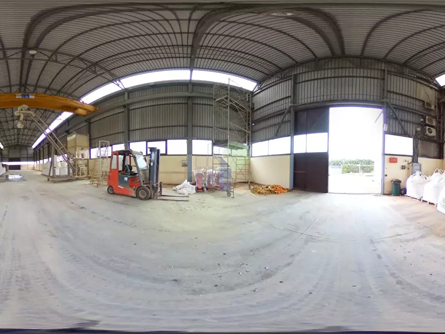 Immagine 46 di Attività artigianale in vendita  in via Arno 22 a Piombino