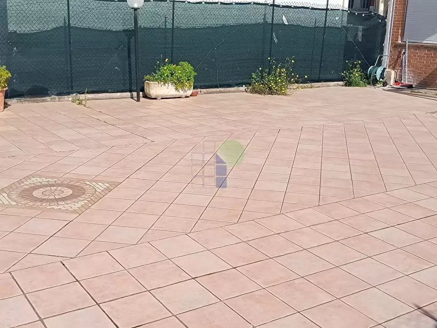 Immagine 14 di Attività artigianale in vendita  in Viale Giacomo Leopardi 41 a Livorno