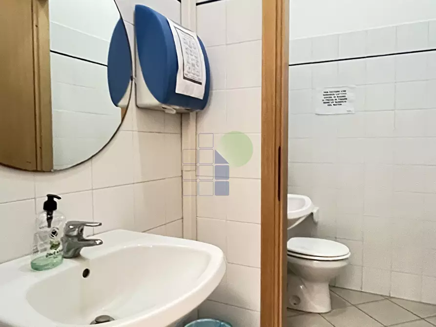 Immagine 18 di Ufficio in vendita  in Via dell' Artigianato 11 a Livorno