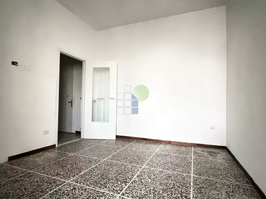 Immagine 31 di Pentalocale in vendita  in Via Baciocchi 12 a Livorno