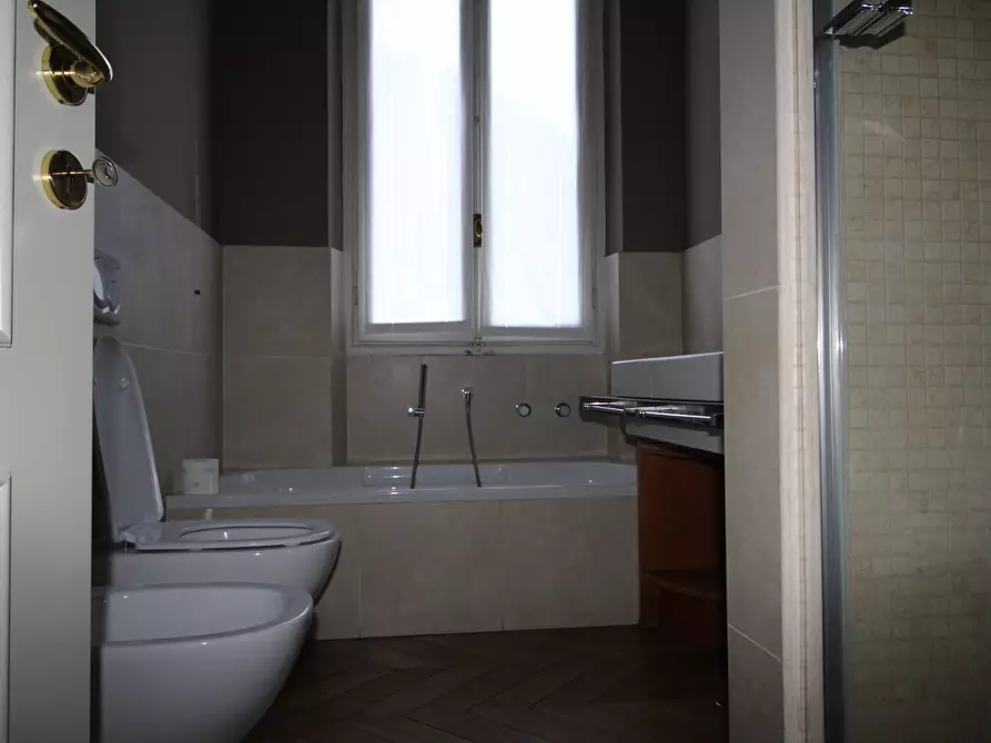 Immagine 24 di Trilocale in affitto  in Via XX Settembre 1 a Arona