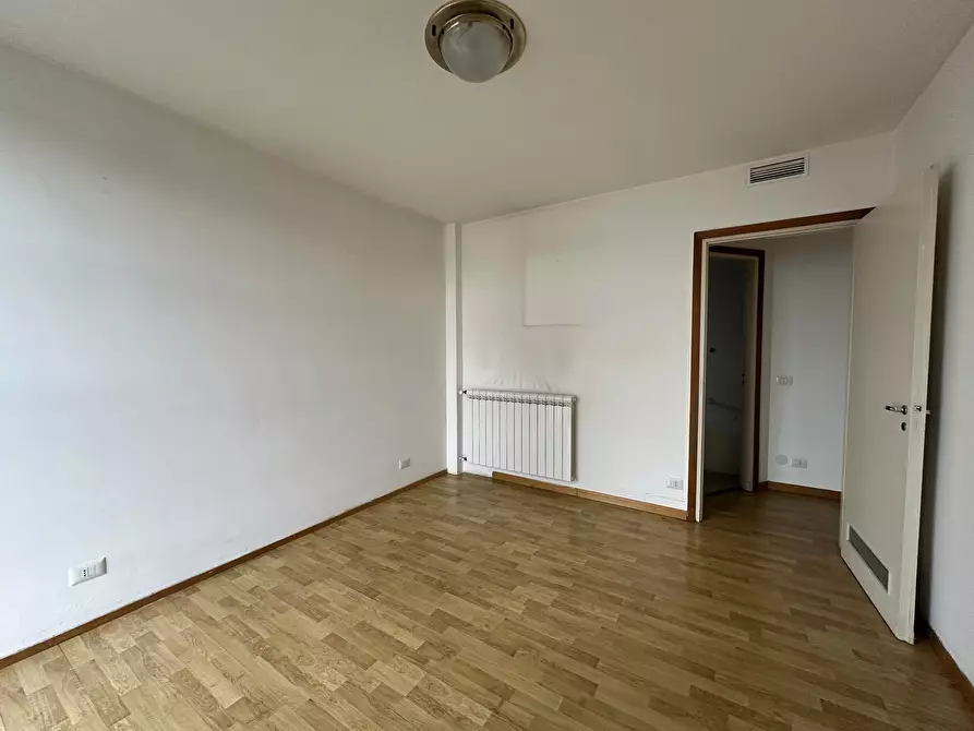 Immagine 19 di Trilocale in affitto  in Via Cristoforo Colombo 1 a Dormelletto