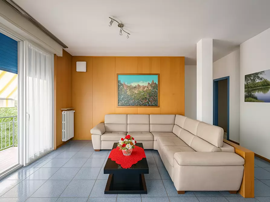 Immagine 8 di Trilocale in vendita  in Via Monviso 10 a Arona