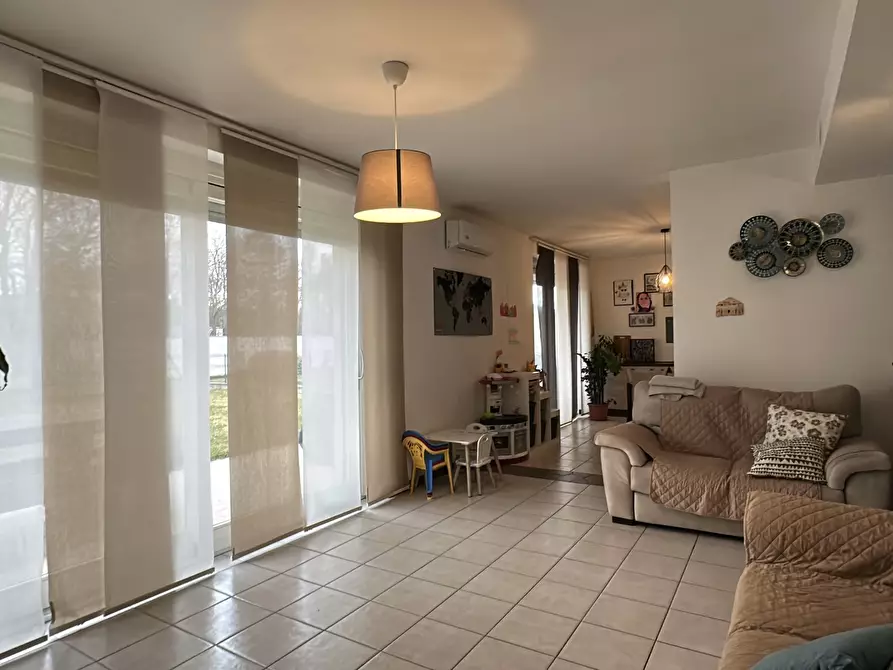 Immagine 11 di Trilocale in vendita  in Via G. Verdi 1 a Borgomanero