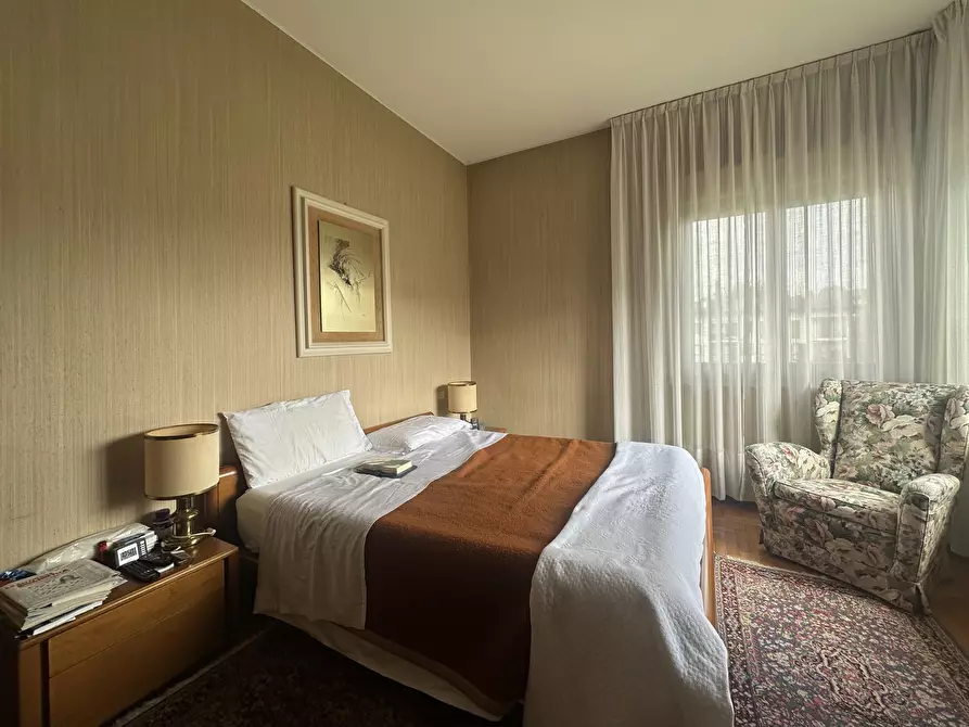 Immagine 8 di Villa in vendita  in Via Varallo Pombia 2 a Castelletto Sopra Ticino