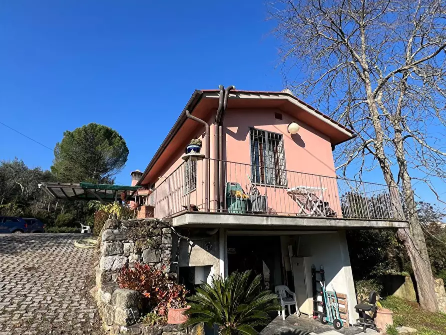 Immagine 2 di Casa indipendente in vendita  in Via Poggio di Pozzolatico a Impruneta