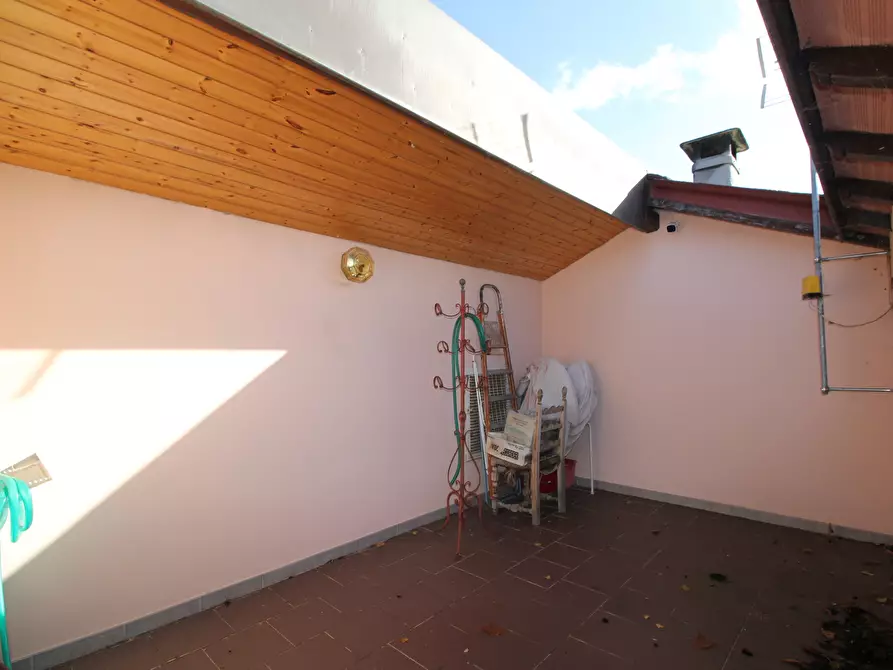 Immagine 16 di Appartamento in vendita  in Via Martiri di Campo di Marte a Vicchio