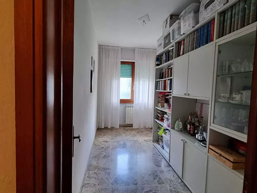 Immagine 21 di Pentalocale in vendita  in Via Fabio Filzi 9 a Prato