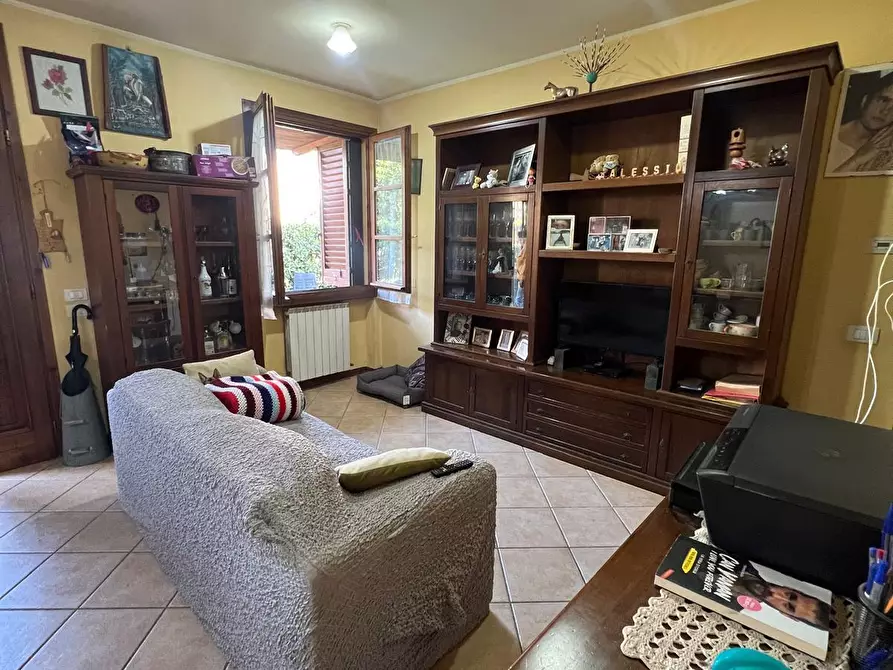 Immagine 7 di Trilocale in vendita  in Via Chiantigiana a Lastra A Signa