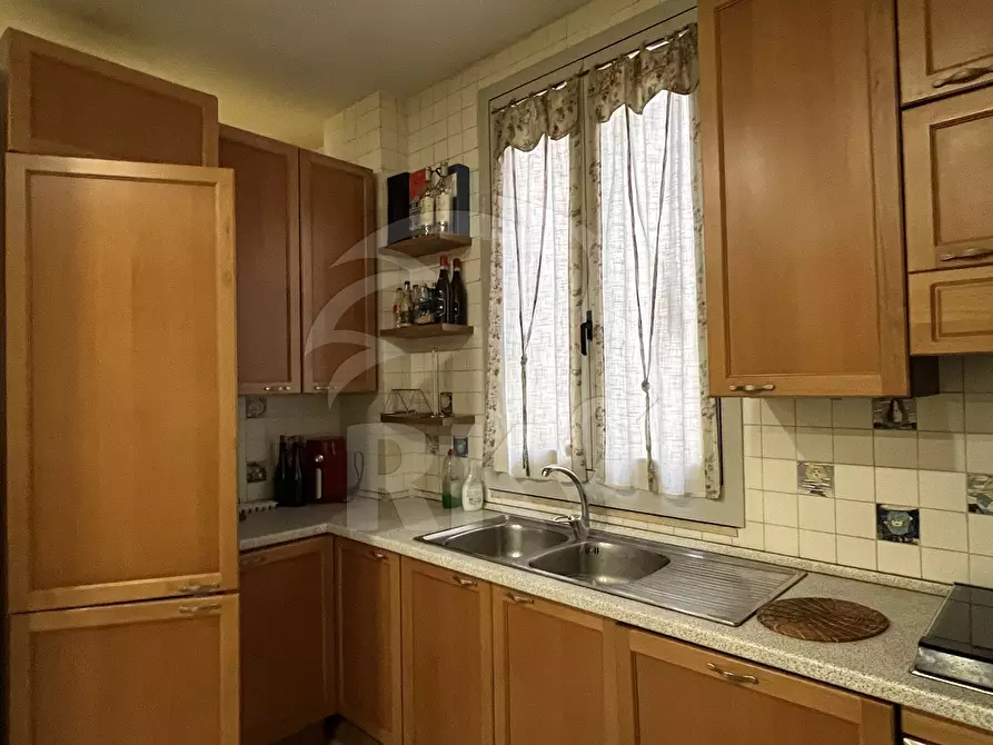 Immagine 15 di Bilocale in affitto  in Via Mascarella 9 a Bologna