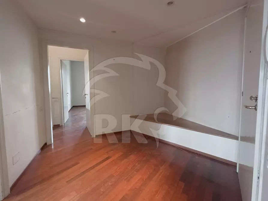 Immagine 21 di Quadrilocale in vendita  in Via Don Luigi Sturzo 37 a Bologna