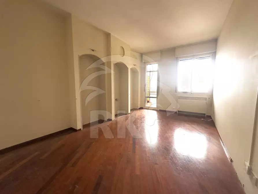 Immagine 4 di Quadrilocale in vendita  in Via Don Luigi Sturzo 37 a Bologna