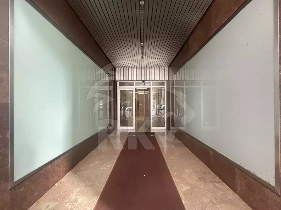 Immagine 10 di Ufficio in affitto  in Via Marconi 45 a Bologna