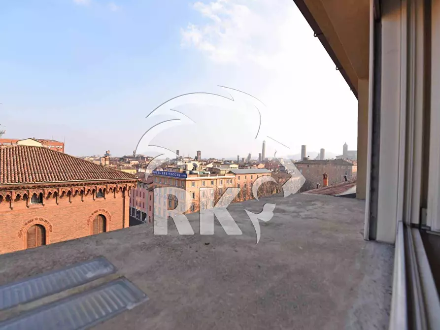 Immagine 28 di Quadrilocale in affitto  in via dell'indipendenza 54 a Bologna